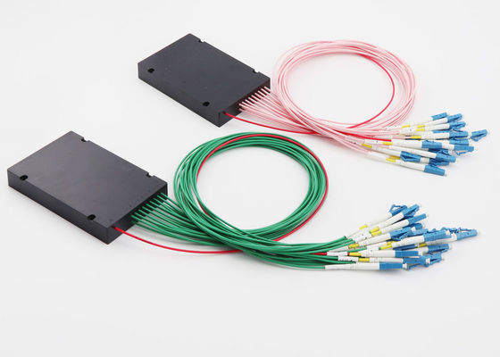 Chiny 8 kanałów 100G DWDM Mux Demux UPG Port Złącza LC / UPC Dostosowana długość dostawca