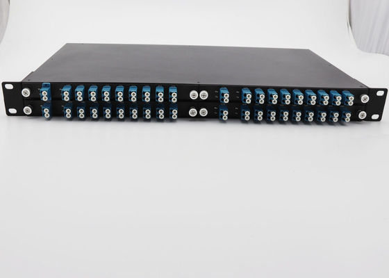 Rack Mount CWDM Mux Demux Four w jednym typie z portem UPG 1470 - długość fali 1610 nm dostawca