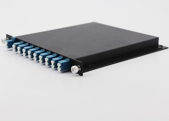 UPG Max IL 2,5dB Pasywny multiplekser Cwdm 1U do montażu w szafie 8 kanałów 20nm Odstęp kanałów dostawca